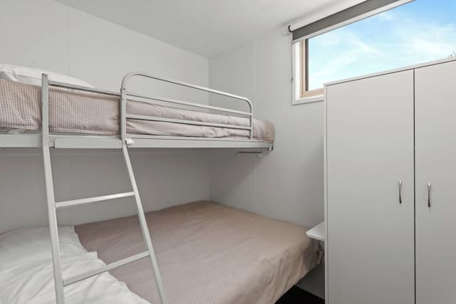 Superior 3 Bedroom Cabin