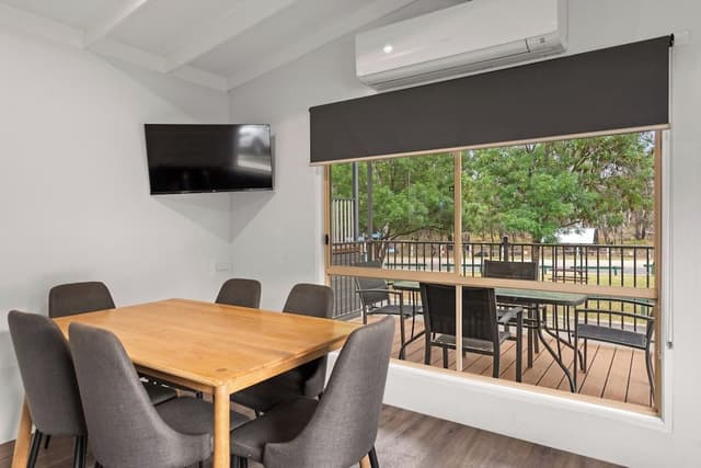 Superior 3 Bedroom Cabin