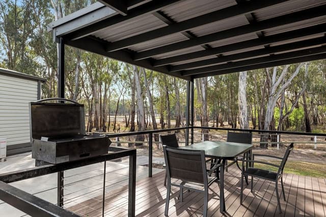 Deluxe Riverview Cabin