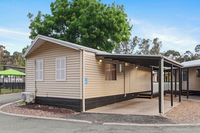 Superior Villa - Sleeps 5