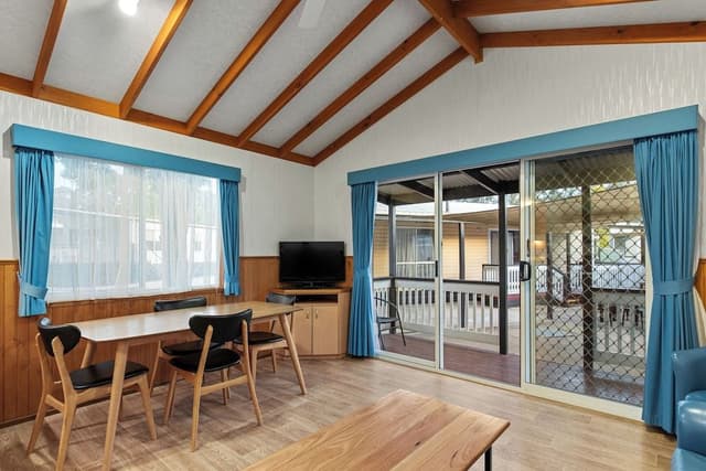 Superior Villa - Sleeps 5