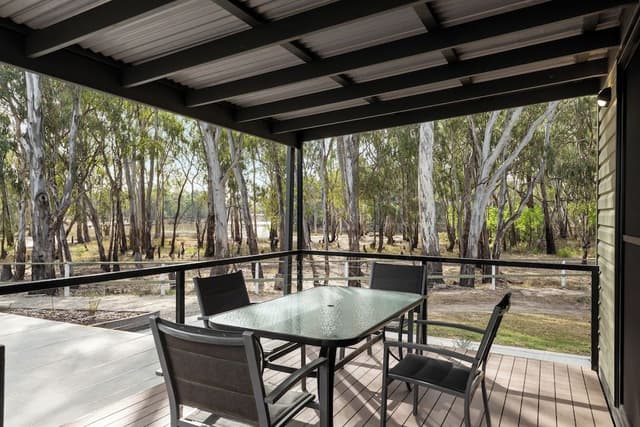 Deluxe Riverview Cabin