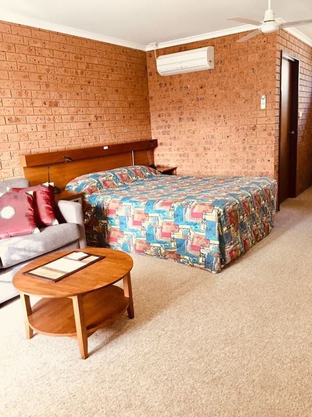 Double Room, 1 Queen Bed