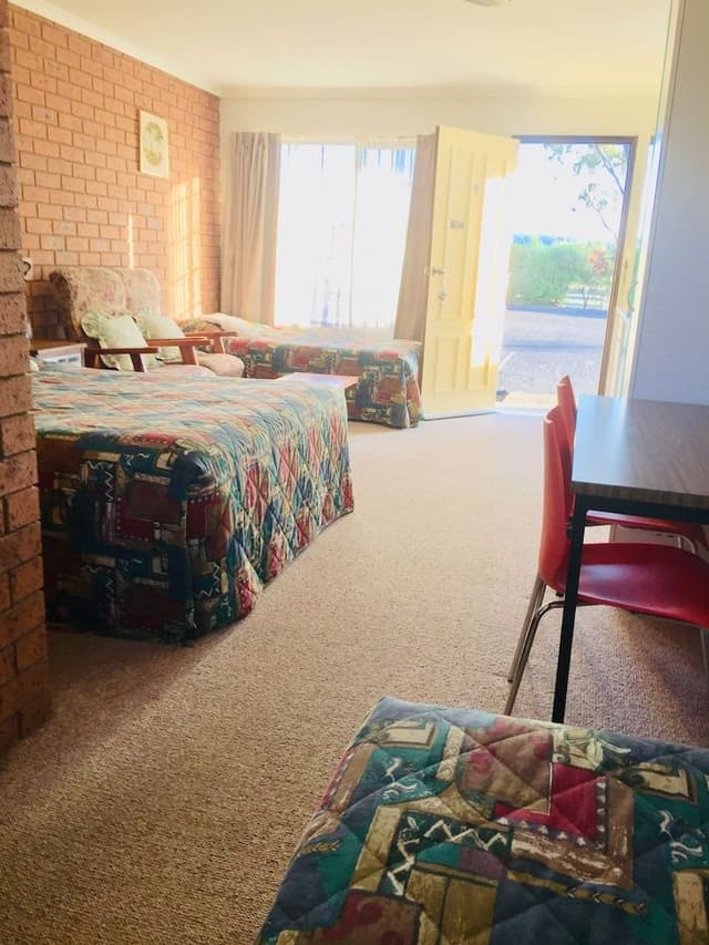 Family Room, Multiple Beds