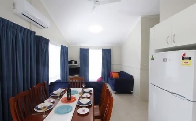 3 Bedroom Deluxe 6 Berth Cabin