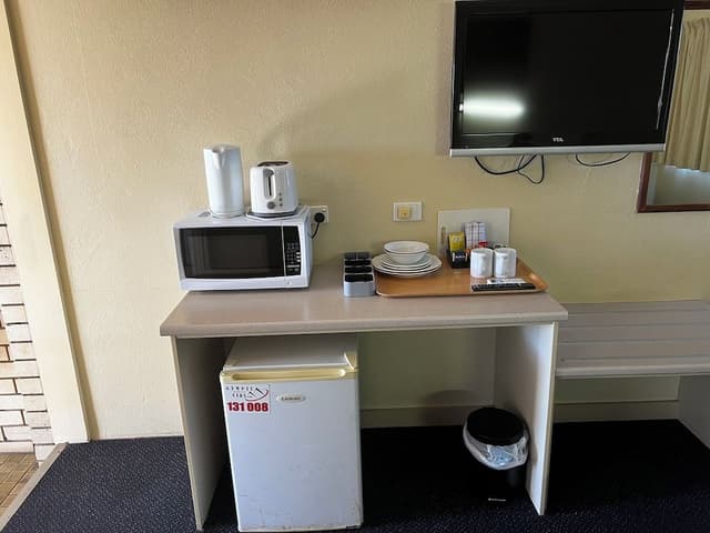 Standard Twin Room, Multiple Beds, Non Smoking (Queen Single Studio)