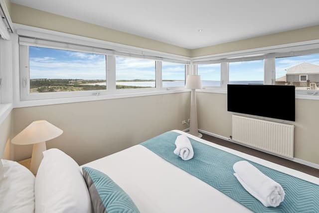 Merri Rise 3 Bedroom Penthouse