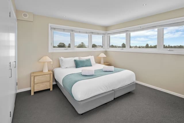 Merri Rise 3 Bedroom Penthouse