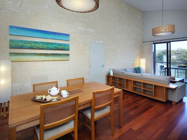 Room, One Bedroom, Lake View