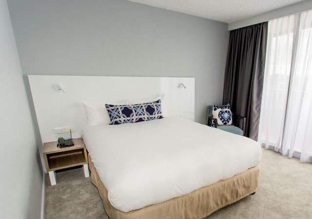 Deluxe View Room