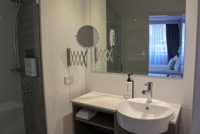 One-Bedroom Suite