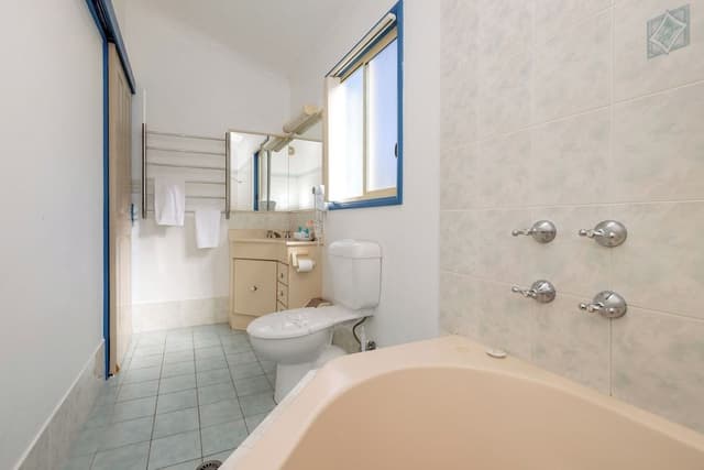 Standard 2 Bedroom Spa Cabin