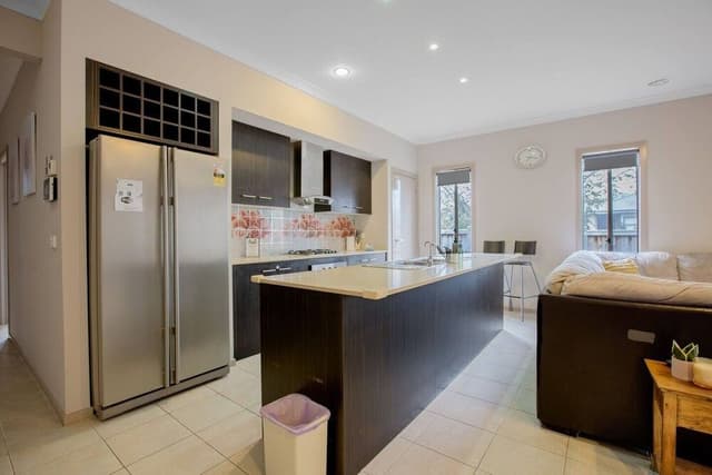 House (4 Bedrooms)