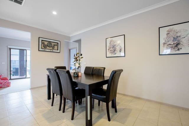 House (4 Bedrooms)