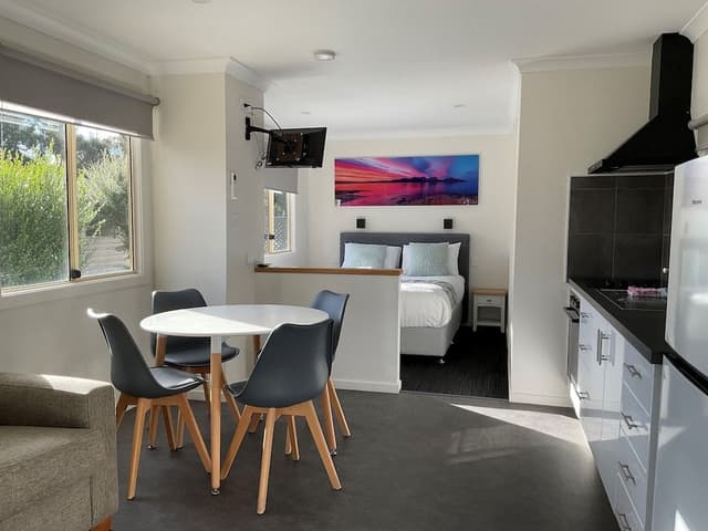 Studio, 1 Queen Bed