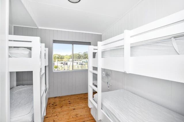 Lakeside Cabin, Sleeps 6
