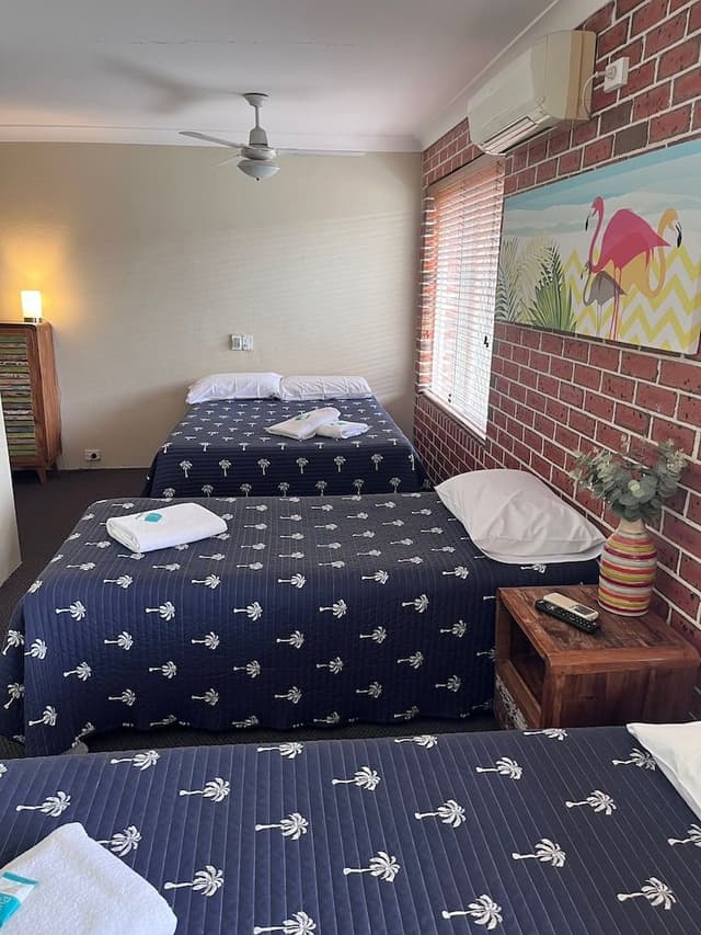 Room (1 Double & 3 Single Beds)