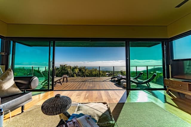Luxury House, 3 Bedrooms, Ocean View, Beachside