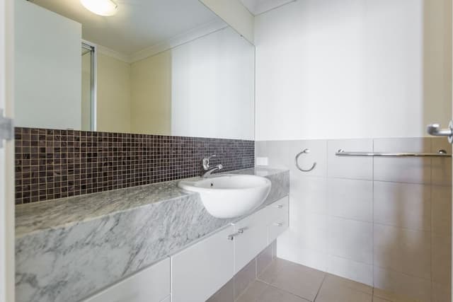 3 Bedroom Executive Ocean View Apartment
