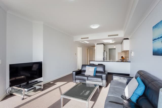 3 Bedroom Executive Ocean View Apartment