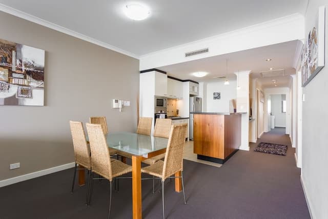 3 Bedroom Executive Ocean View Apartment
