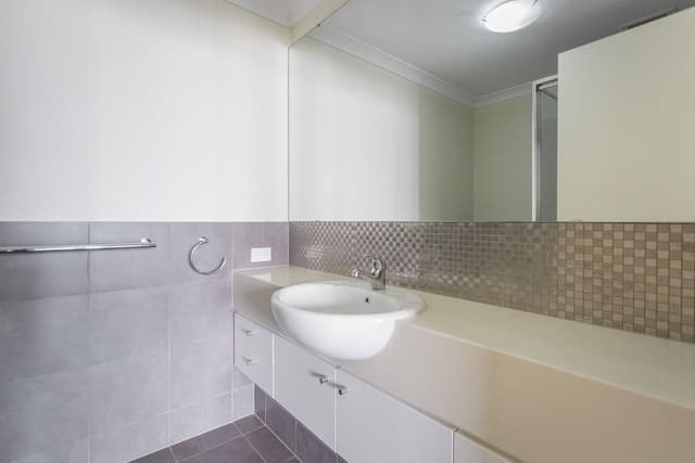 3 Bedroom Executive Ocean View Apartment