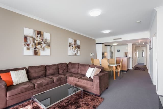 3 Bedroom Executive Ocean View Apartment