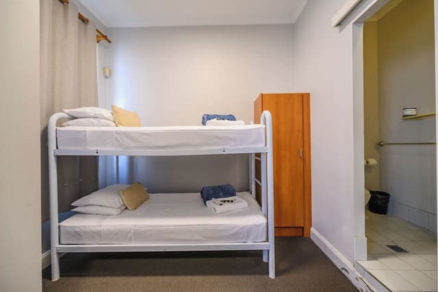 Family Bunk Room Ensuite Bathroom