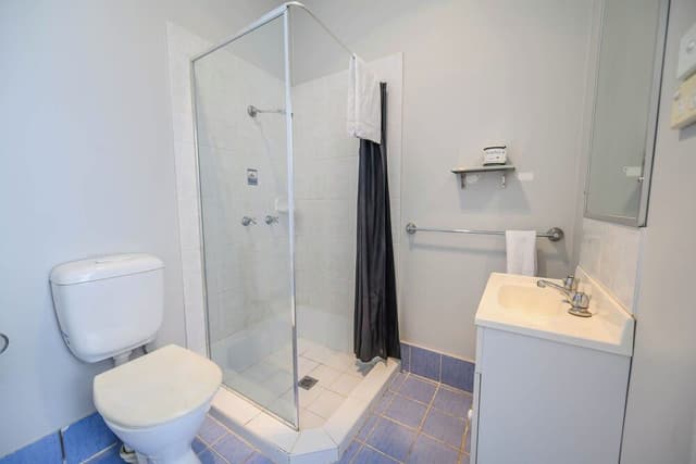 Family Double Room Ensuite Bathroom