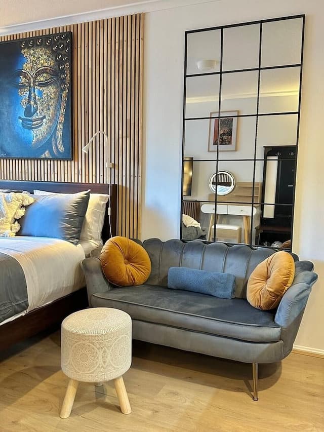 Deluxe Studio, 1 Queen Bed, City View