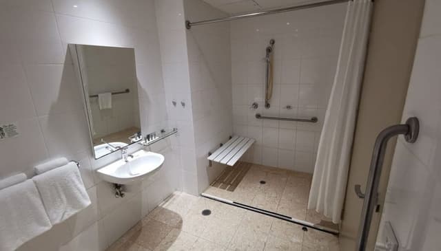 Accessible Room (Daily Housekeeping)