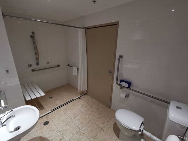 Accessible Room (Daily Housekeeping)