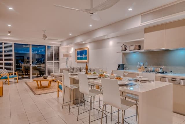 Penthouse, 3 Bedrooms (1x King, 1x Queen & 2x Singles)
