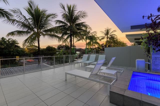 Deluxe Apartment, 3 Bedrooms, Terrace