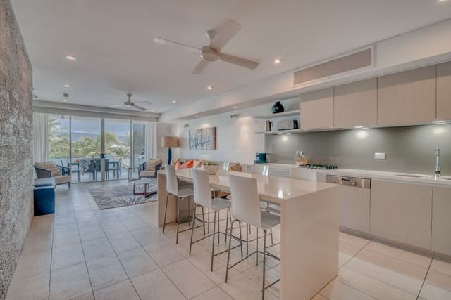 Penthouse, 3 Bedrooms (1x King, 1x Queen & 2x Singles)