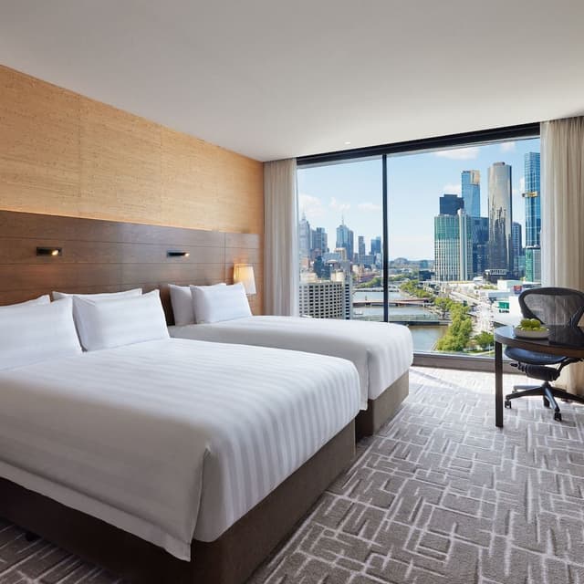 Family Queen Room