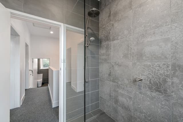2 Bedroom Deluxe Apartment