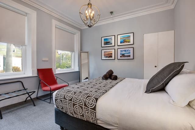 2 Bedroom Deluxe Apartment
