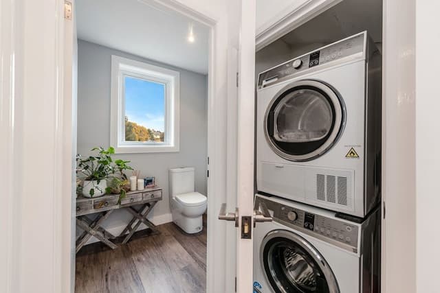 2 Bedroom Deluxe Apartment