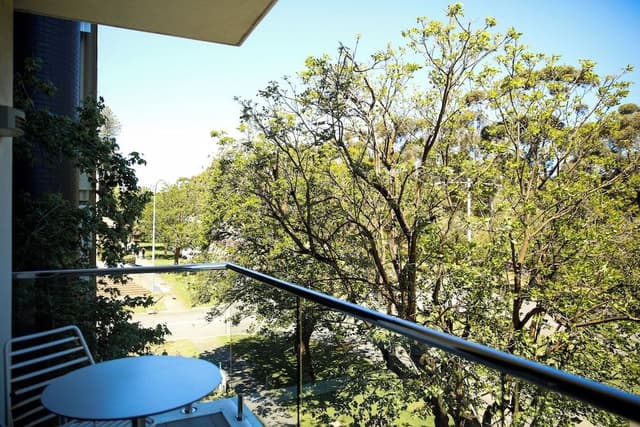 Executive Studio, Balcony