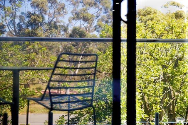 Executive Studio, Balcony