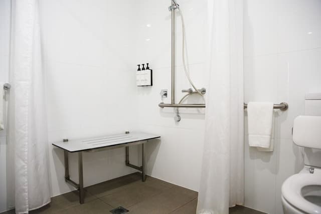 Studio, Accessible