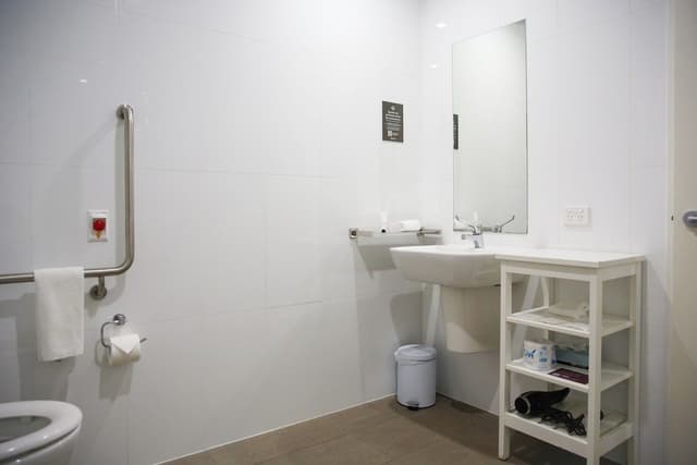 Studio, Accessible