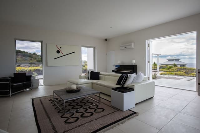 Luxury Villa, 2 Bedrooms, Sea View, Oceanfront