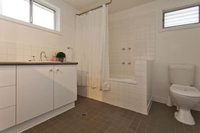 House, 2 Bedrooms