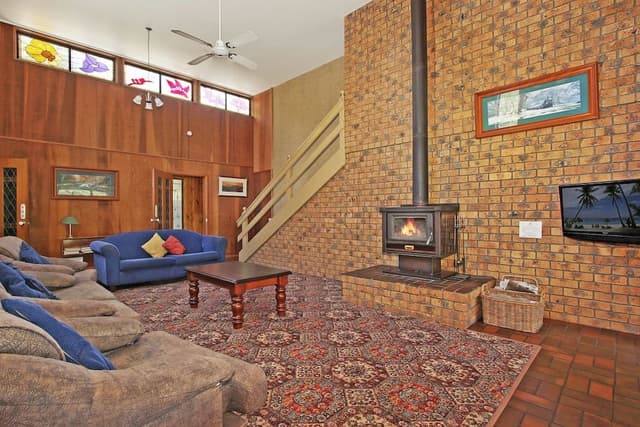 House, 5 Bedrooms