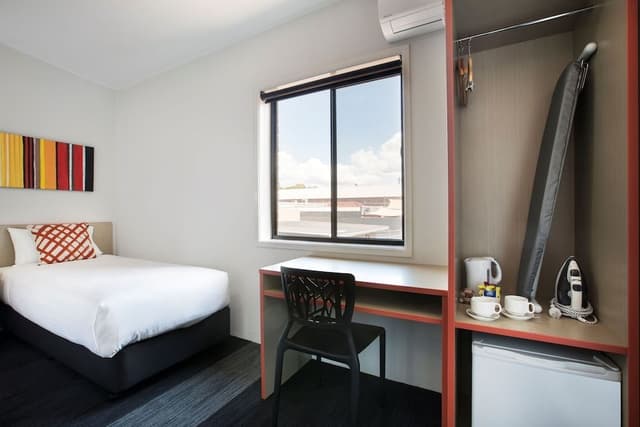 King room with shared bathroom