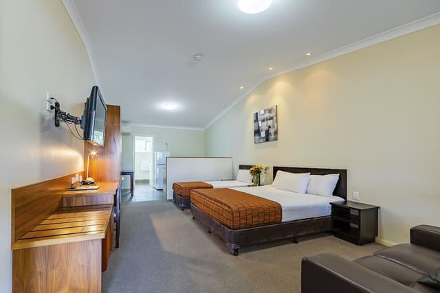 One Bedroom Apartment