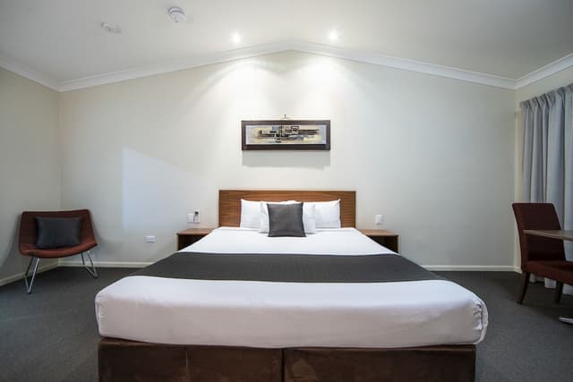 Executive King Suite