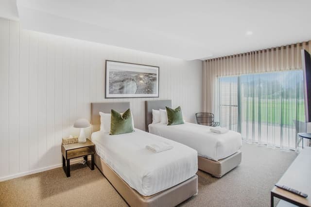 2 Bedroom Suite